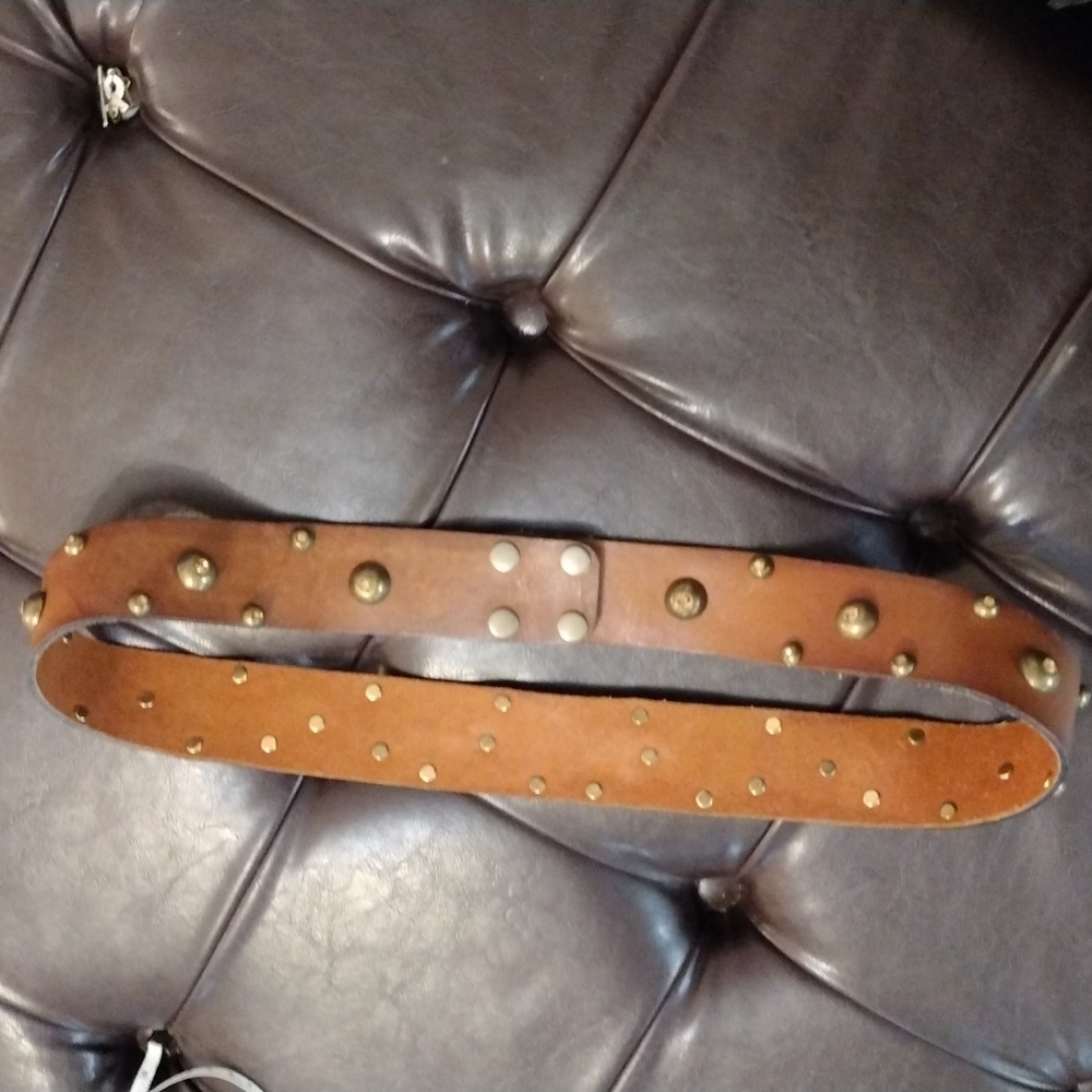 Vintage Le Lis Blanc Deux Leather Belt
